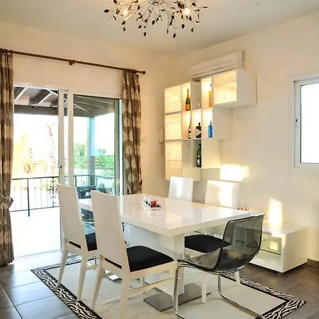Villa Ricky *