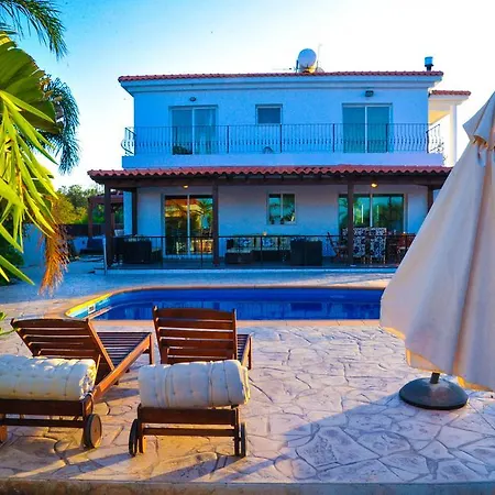 Villa Ricky *